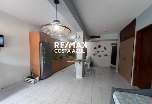 Remax Vende Cómodo Apartamento De 103.01 M2 En Residencias Sotavento