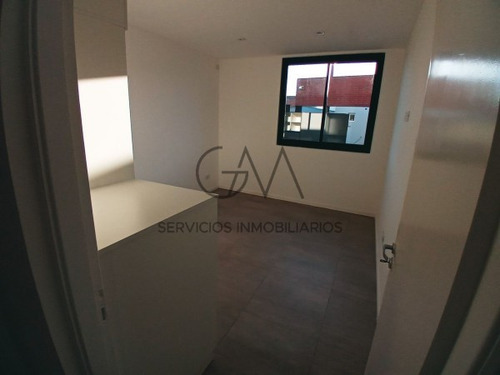 Casa En Venta Barrio Privado Rumenco Joven