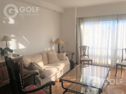 Vendo Apartamento De 4 Dormitorios, Garaje Compartido, Azotea De Uso Exclusivo, Pocitos