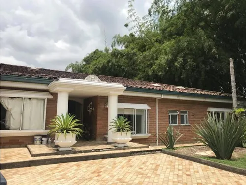 Casa En Venta El Poblado 1 Nivel El Tesoro