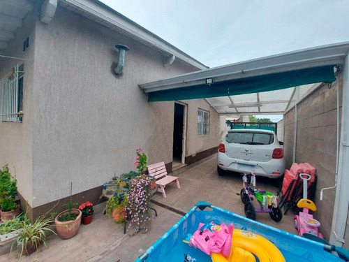 Casa En Venta - 2 Dormitorios 1 Baño - 100mts2 - Berazategui