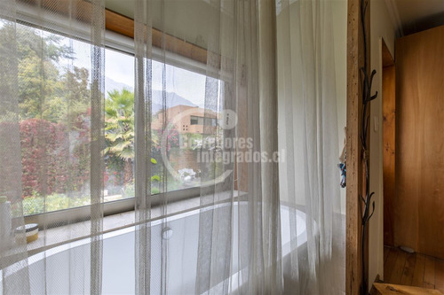 Casa En Condominio En Venta De 5 Dorm. En La Reina