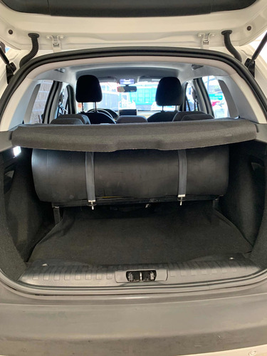 Imagen 5 de 15 de Peugeot 2008 2019 1.6 Allure