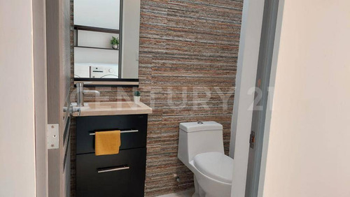 Casa En Venta, Col. Celanese, Coatzacoalcos Ver.