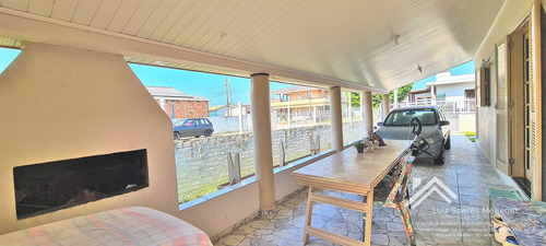 Imagem 6 de 26 de Casa De Alvenaria, Ótima Varanda, Três. Dormitórios Com Excelente Terreno. - Br297 - 69942458