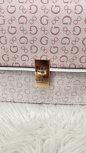 Bolsa Guess Sg959919 Nueva 100 % Original Con Etiqueta Rosa Bajito Estampado Oro Rosa Bajito
