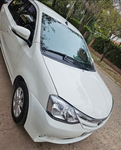 Toyota Etios 1.5 Xls