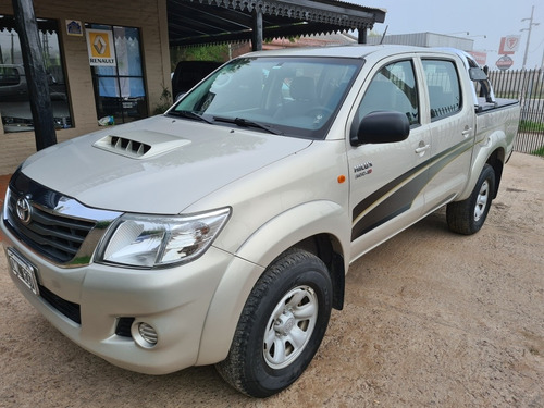Toyota Hilux 3.0 Cd Sr 171cv 4x2 - B3 2015