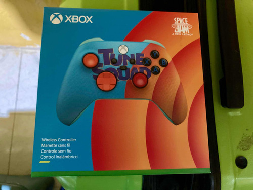 Control Xbox Series S/x Microsoft Space Jam (Usado)