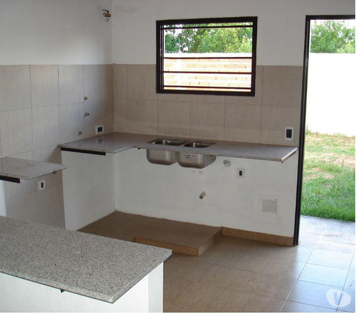 Imagen 9 de 17 de Casa En Venta - 2 Dormitorios, Cochera - 60 Mts2 Sobre Lote De 150mts2 - Villa Elvira
