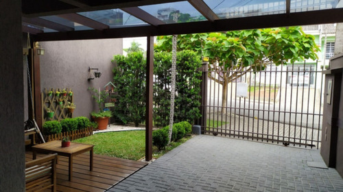 Imagem 2 de 15 de Sobrado - Capao Raso - Ref: 68990171 - V-so01350