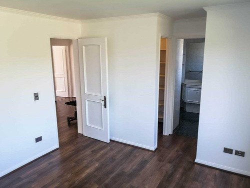 Casa En Condominio. 1 Cuadra De Colegio Grange