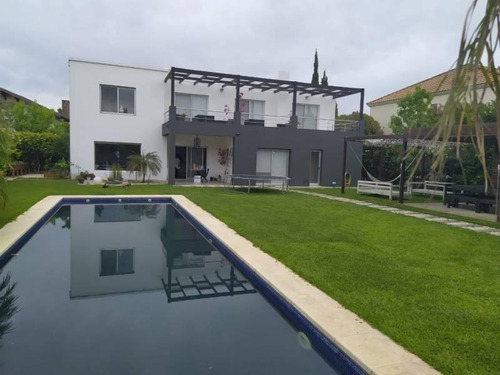 Imagen 27 de 27 de Venta Impecable 4 Dormitorios Castores
