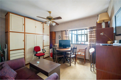 Venta - Departamento 3 Ambientes - Con Balcón - San Cristobal - Luminoso