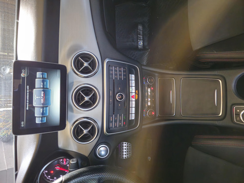 Mercedes-Benz Clase GLA 1.6 Gla250 Amg-line 211cv