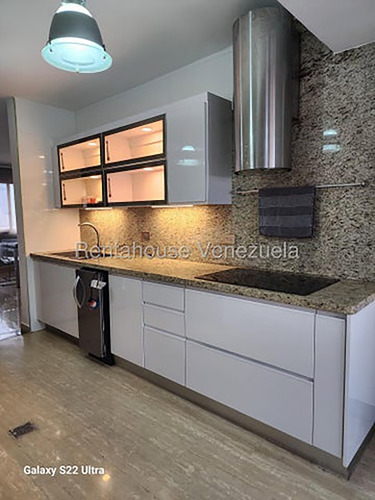 Apartamento ( Remodelado ) Alquiler El Rosal Mls - 25-18329