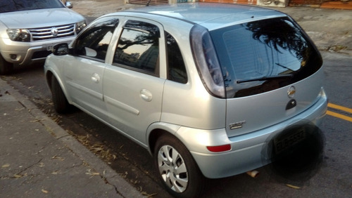 Corsa Premiun Hatch 2010 1.4