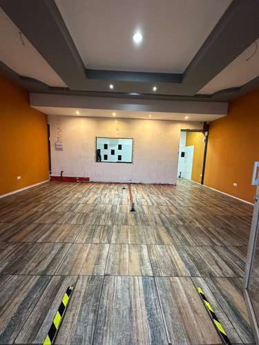 Arriendo Local Strepcenter Guillermo Ulriksen (99237)