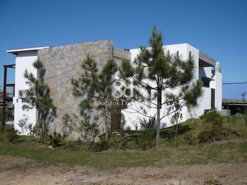 Espectacular Casa En Venta - 6 Dorms - El Chorro- Ref: 11665