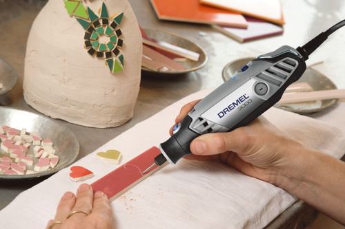 Herramienta Multipropósito Dremel 3000 + 10 Accesorios