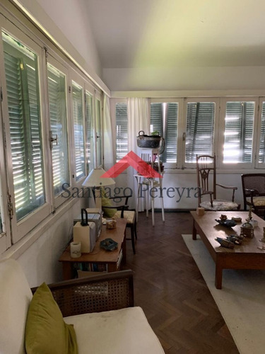 Importante Residencia Frente Al Mar En Venta.- Ref: 6476