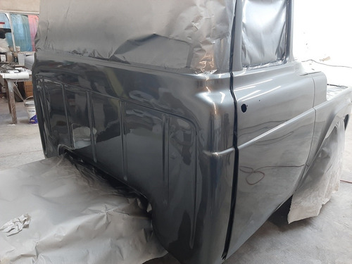 Ford Loba V8