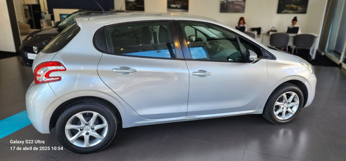 Peugeot 208 1.5 Allure Touchscreen