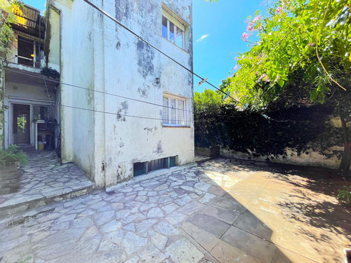 Casa En Venta Con Departamento En Planta Alta, Todo A Reciclar, En Florida/vte. López
