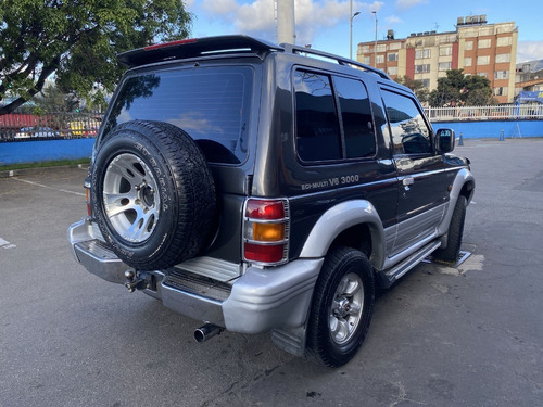Imagen 7 de 18 de Mitsubishi Montero Gls 1992