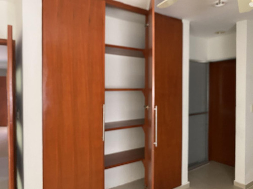 Imagen 3 de 25 de Lomas Residencial, Casa En Renta De 4 Recámaras Y Con Amplio Jardín