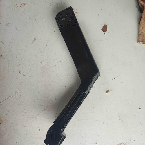 Guia De Vidro Traseiro Esquerdo Do Peugeot 208 (Usado)