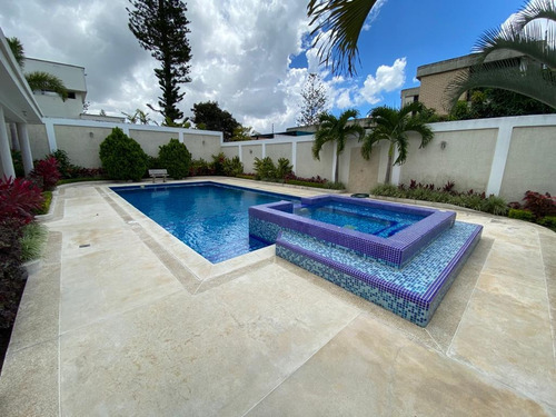 Imagen 2 de 14 de Casa En Venta En Colinas De Bello Monte