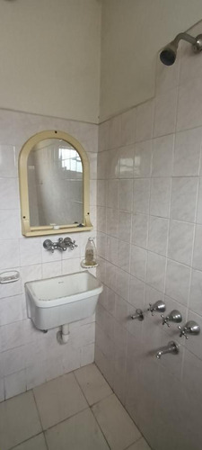Imagen 20 de 20 de Galpón O Deposito En Venta Con Playa De Estacionamiento - Morón Sur