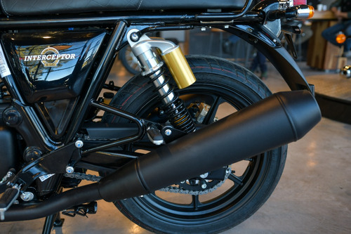 Royal Enfield Interceptor 650 Black Ray 1° Service Gratis