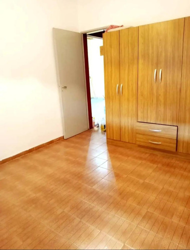 Casas En Venta - 2 Dormitorios 2 Baños - 300mts2 - Morón