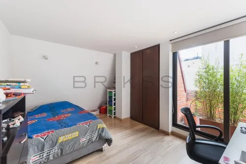 Apartamento En Arriendo En Los Rosales. Cod A1602