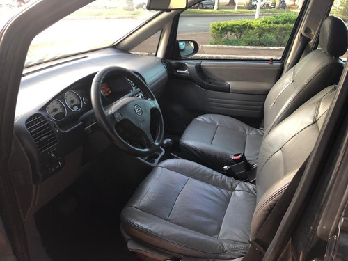 Imagem 8 de 10 de Chevrolet Zafira Elite