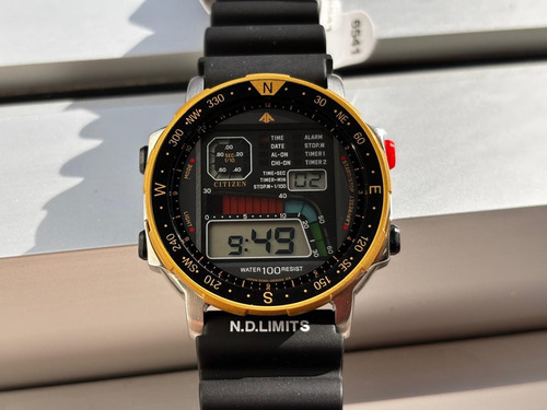 Citizen Windsurf D060 Zero De Estoque Antigo Sem Uso Nenhum Preto Dourado Preto (Usado)