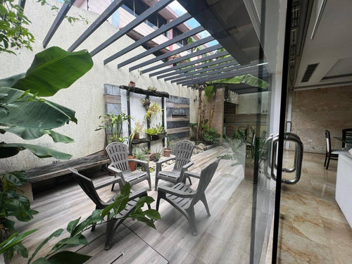 Imagen 13 de 29 de Townhouse En El Trigal, Fernando Rosell 0414-4115184 Remax