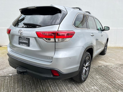 Toyota Highlander 3.5 Le At