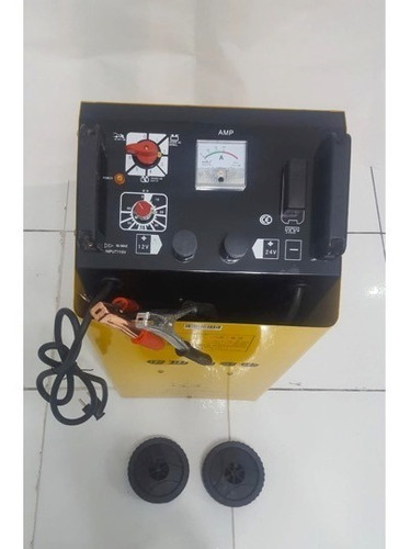 Imagen 2 de 2 de Cargador De Baterias Auto 12 Y 24 Voltios