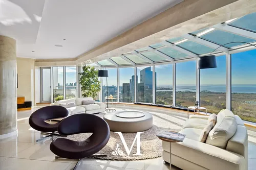 Venta - Torre Renoir- Piso Entero Con Vista 360- Piso Alto- Full Amenities
