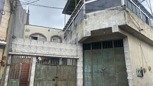 Local En Alquiler El Junquito Km 8 Suroeste,411m², Urb. Cerrada, Np