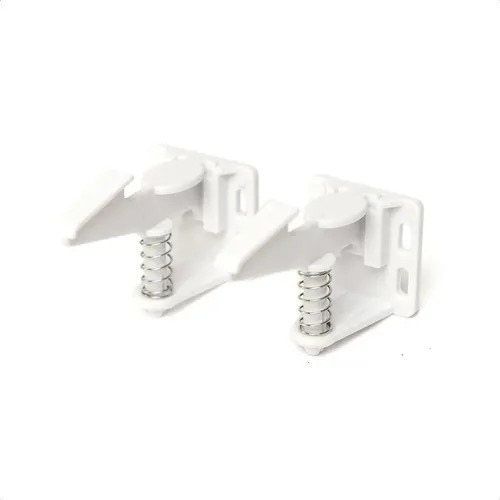 Imagen 2 de 4 de Traba Cajones Interno Con Resorte Y Tornillo Baby Innovation