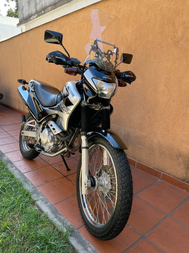 Imagen 8 de 15 de Honda Falcon 400