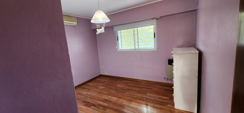 Venta De Casa Cuatro Dormitorios, La Plata