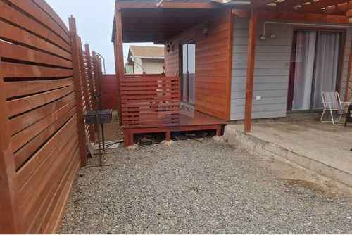 Tu Refugio Ideal En El Tabo: Cabaña En Venta