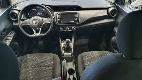 Imagen 6 de 10 de Nissan Kicks Sense Mt