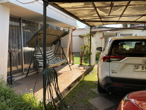 Amplia Casa Con Gran Terreno A La Venta En Ñuñoa