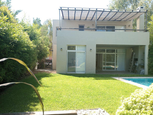 Alquiler Anual Casa En El Barrio Los Sauces Nordelta Tigre